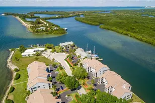 907 Bahia Del Sol Dr, Ruskin, FL 33570 - Photo 39