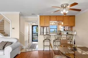 907 Bahia Del Sol Dr, Ruskin, FL 33570 - Photo 11