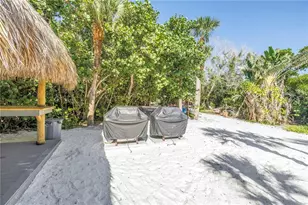 111 Whispering Sands Cir, Sarasota, FL 34242 - Photo 41