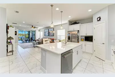 7735 Ridgelake Circle, Bradenton, FL 34203 - Photo 13