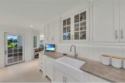 548 Halyard Lane, Longboat Key, FL 34228 - Photo 19