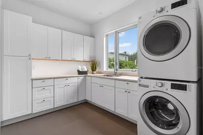 1617 Palmetto Lane, Sarasota, FL 34236 - Photo 45