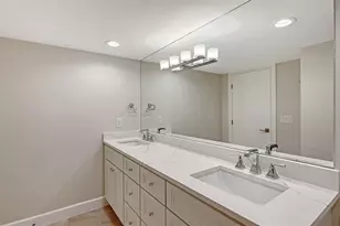 2425 Gulf Of Mexico Dr, Longboat Key, FL 34228 - Photo 15