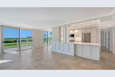 2425 Gulf Of Mexico Drive #1B, Longboat Key, FL 34228 - Photo 3