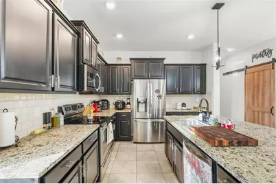 8701 Daydream Street, Sarasota, FL 34238 - Photo 9