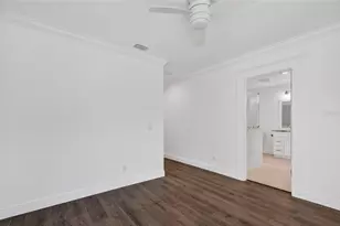 6851 Longboat Dr S, Longboat Key, FL 34228 - Photo 11