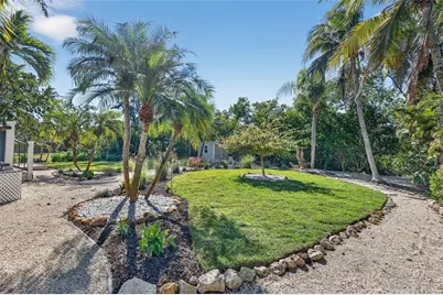 6851 Longboat Drive S, Longboat Key, FL 34228 - Photo 23