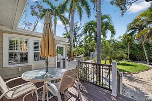 6851 Longboat Dr S, Longboat Key, FL 34228 - Photo 17