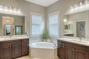 12080 Longview Lake Cir, Bradenton, FL 34211 - Photo 27