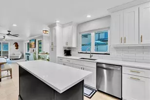 519 South Dr, Anna Maria, FL 34216 - Photo 15