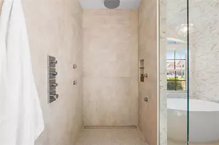 6669 Windjammer Pl, Lakewood Ranch, FL 34202 - Photo 25