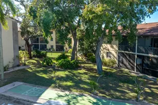 2300 Stickney Point Rd, Sarasota, FL 34231 - Photo 21