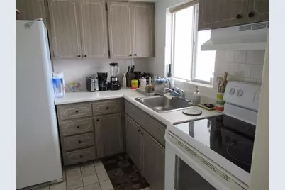 1585 Leisure Drive #M22, Bradenton, FL 34207 - Photo 9