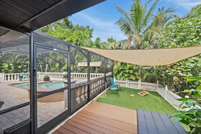 1713 Fiesta Drive, Sarasota, FL 34231 - Photo 47