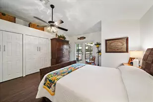 1713 Fiesta Dr, Sarasota, FL 34231 - Photo 27