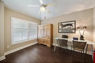 1713 Fiesta Dr, Sarasota, FL 34231 - Photo 35