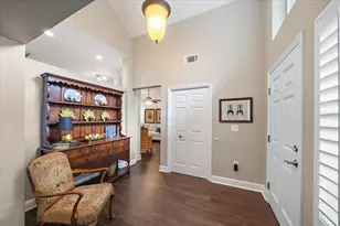 1713 Fiesta Dr, Sarasota, FL 34231 - Photo 5