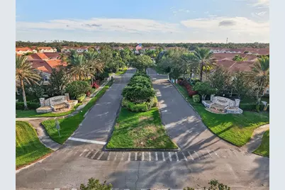 3685 Parkridge Circle #8-203, Sarasota, FL 34243 - Photo 27