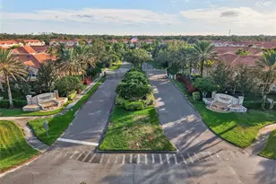 3685 Parkridge Cir, Sarasota, FL 34243 - Photo 27