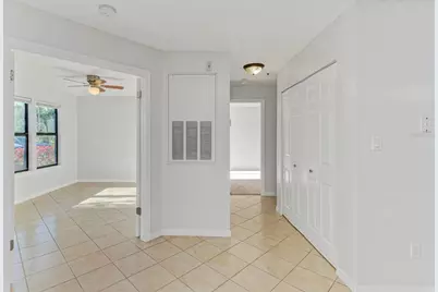 4045 Crockers Lake Boulevard #2215, Sarasota, FL 34238 - Photo 17