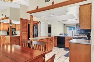 2105 39th St W, Bradenton, FL 34205 - Photo 23