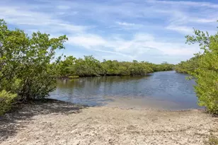 2105 39th St W, Bradenton, FL 34205 - Photo 65