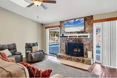 2105 39th Street W, Bradenton, FL 34205 - Photo 17