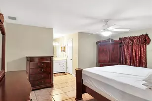 2105 39th St W, Bradenton, FL 34205 - Photo 17