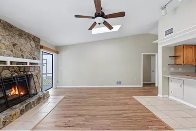 2105 39th Street W, Bradenton, FL 34205 - Photo 11