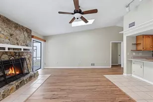 2105 39th St W, Bradenton, FL 34205 - Photo 11