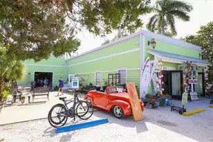 2105 39th St W, Bradenton, FL 34205 - Photo 77