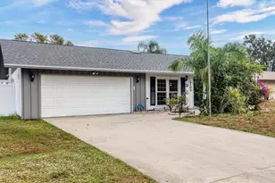 2105 39th St W, Bradenton, FL 34205 - Photo 11