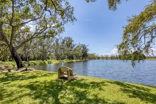 2105 39th St W, Bradenton, FL 34205 - Photo 57