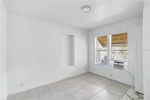 612 5th Ave Dr E, Bradenton, FL 34208 - Photo 9