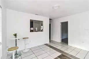 612 5th Ave Dr E, Bradenton, FL 34208 - Photo 5