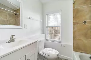 612 5th Ave Dr E, Bradenton, FL 34208 - Photo 17