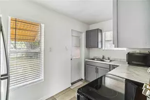 612 5th Ave Dr E, Bradenton, FL 34208 - Photo 15