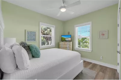 5710 Carissa Street, Holmes Beach, FL 34217 - Photo 23