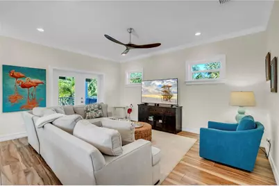 5710 Carissa Street, Holmes Beach, FL 34217 - Photo 7