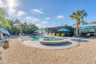 154 Crescent Dr, Anna Maria, FL 34216 - Photo 65