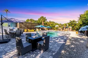 154 Crescent Dr, Anna Maria, FL 34216 - Photo 3