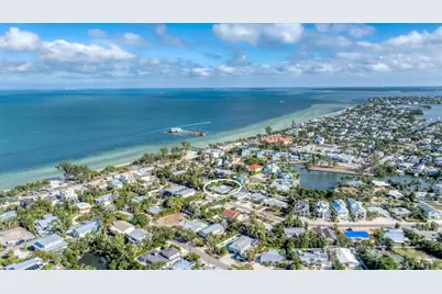 154 Crescent Drive, Anna Maria, FL 34216 - Photo 7