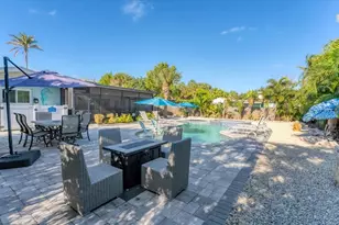 154 Crescent Dr, Anna Maria, FL 34216 - Photo 63