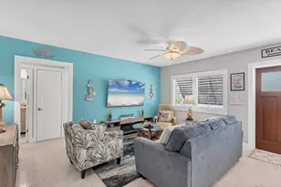 154 Crescent Dr, Anna Maria, FL 34216 - Photo 9