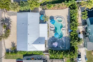 154 Crescent Dr, Anna Maria, FL 34216 - Photo 67