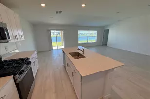 12426 Radiant Crystal Rose Pl, Parrish, FL 34219 - Photo 7