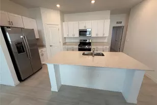 12434 Radiant Crystal Rose Pl, Parrish, FL 34219 - Photo 5