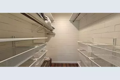 1016 Rhodes Avenue, Sarasota, FL 34237 - Photo 17