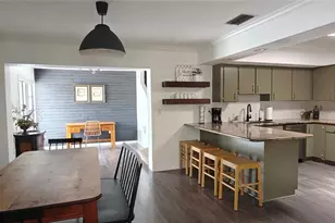 1016 Rhodes Ave, Sarasota, FL 34237 - Photo 23