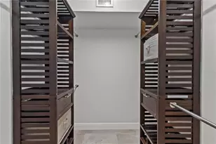 5618 Ashton Lake Dr, Sarasota, FL 34231 - Photo 13